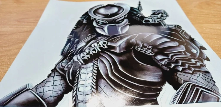 Wodoodporna naklejka PVC na samochód, nalepka, drapieżnik Predator 20 cm