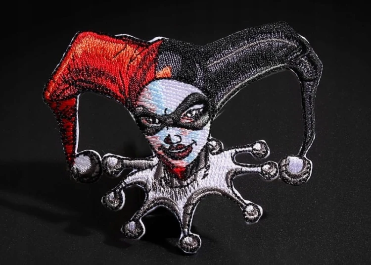 SUPER NASZYWKA TERMO HAFTOWANA NAPRASOWANKA PATCH HARLEY QUINN DC