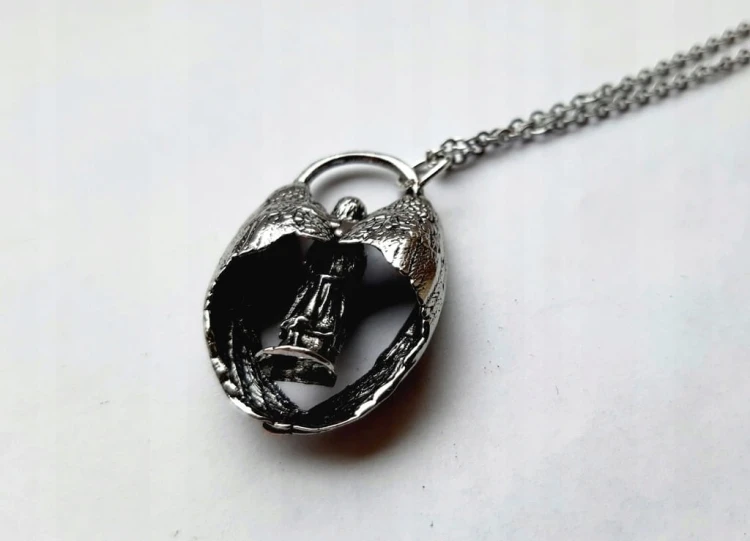 Naszyjnik, wisiorek przywieszka - anioł, aniołek, angel, amulet, dzieciątko