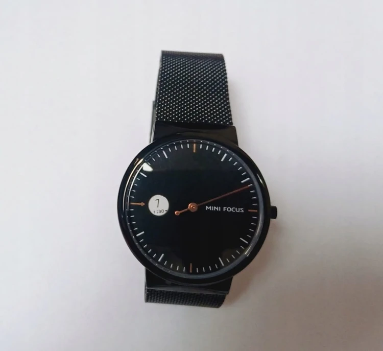 UNIKALNY, MINIMALISTYCZNY ZEGAREK Z JEDNĄ WSKAZÓWKĄ MINI FOCUS