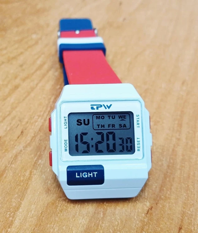 NOWY, MŁODZIEŻOWY, CZYTELNY ZEGAREK ELEKTRONICZNY LCD, TPW - SPORTOWY STYL