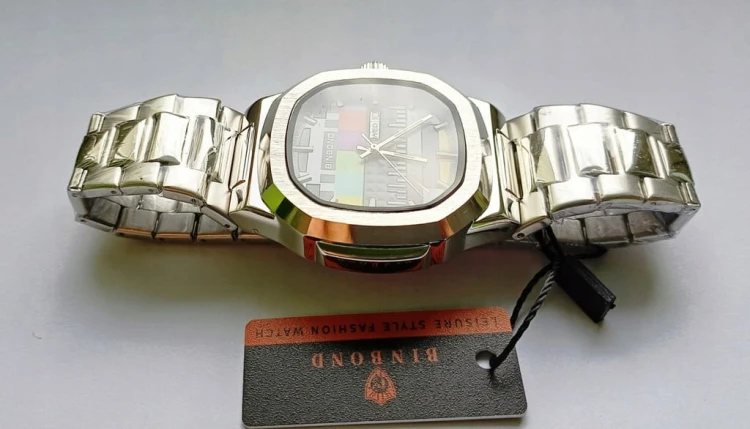 Masywny zegarek retro z lat 80, OBRAZ KONTROLNY, datownik, stal nierdzewna