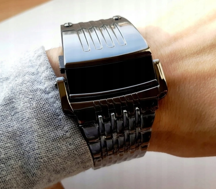 NOWY FUTURYSTYCZNY MĘSKI ZEGAREK BLUE LED PREDATOR - CZARNY