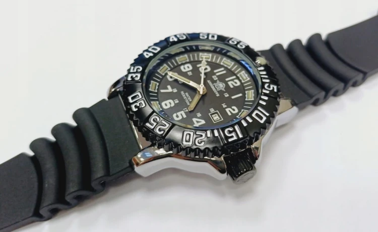 649bcfaffb483458e20cc2c2653d7ecc